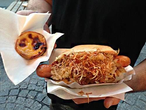 bratwurst_in_a_bun